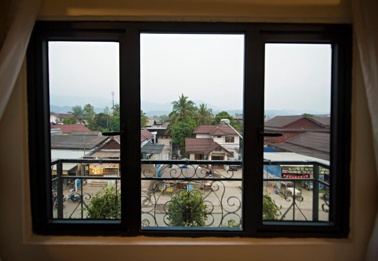 Vang Vieng Freedom Star'S Hotel Exterior photo